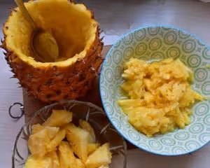 雲南特色菜菠蘿飯