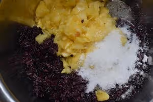 雲南特色菜菠蘿飯
