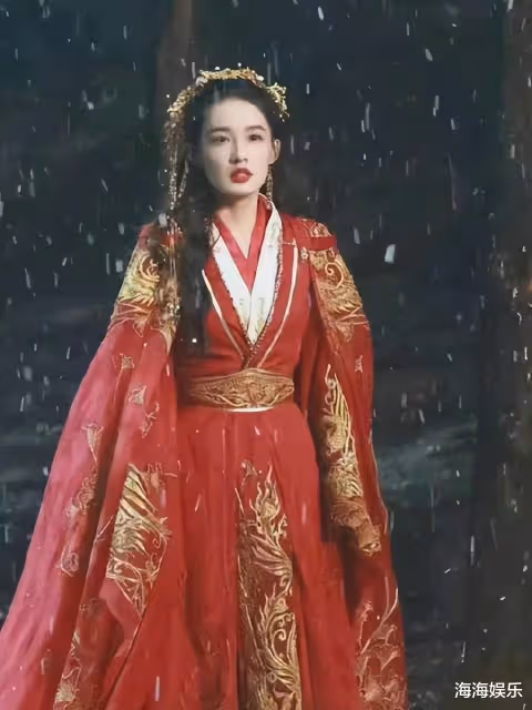 任嘉倫又一民國新劇即將來襲!搭檔實力派女主,光看劇照追定了