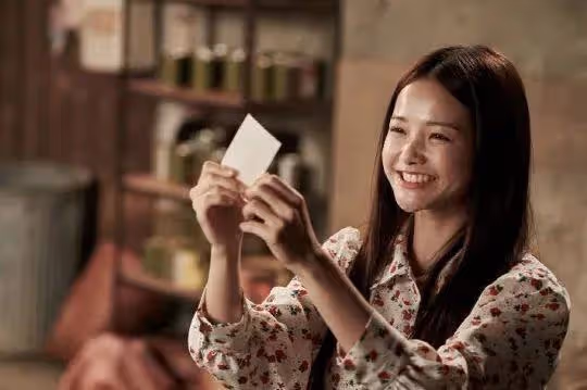 還認得出她嗎?離開演藝圈後的她,美照被韓媒質疑整容?