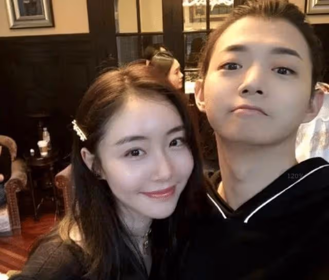 黃旭熙塌房事件被粉絲親手撕,騙吃騙喝還PUA