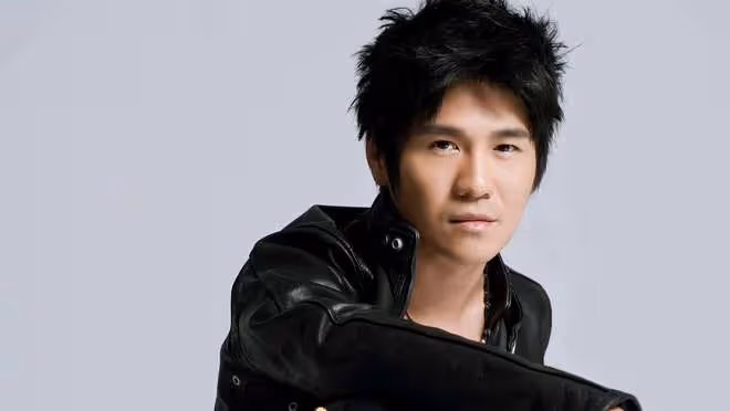 比老婆矮的8位男星,最長已相伴30年,在才華面前,身高不值一提