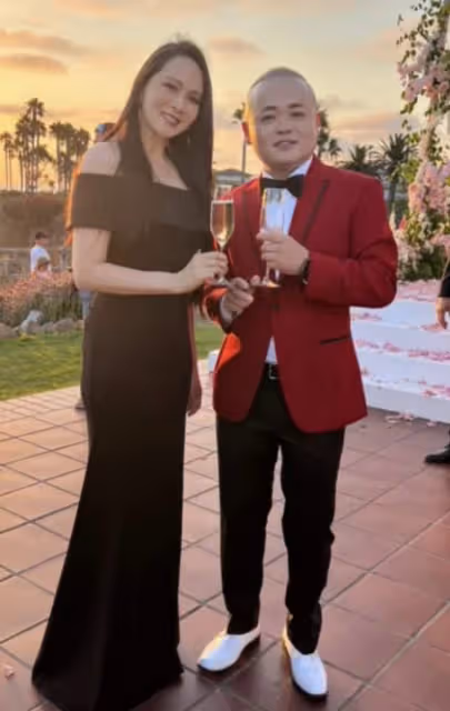 伊能靜為頂級富豪慶生!現場美女如雲,男方被曝詐騙上億逃亡海外