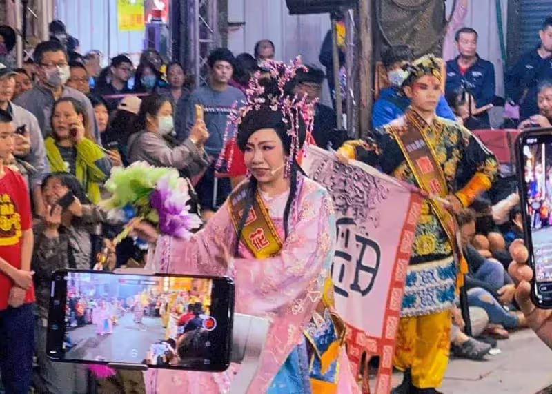 消失演藝圈14年，如花41歲近況曝光，低調換跑道， 成功轉型月收入可高達50萬：有很多人追我