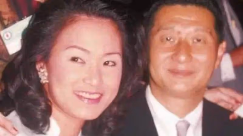 日本富豪戀上台灣名媛,苦等30年終如願,新娘已經55歲,在巴厘島豪擲千萬成婚