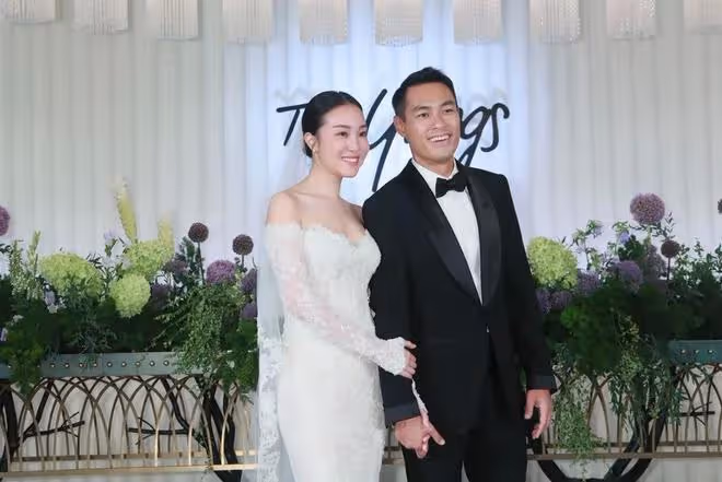 楊祐寧補辦婚禮眾港台明星參加,林心如打扮闊太,桂綸鎂罕見露面