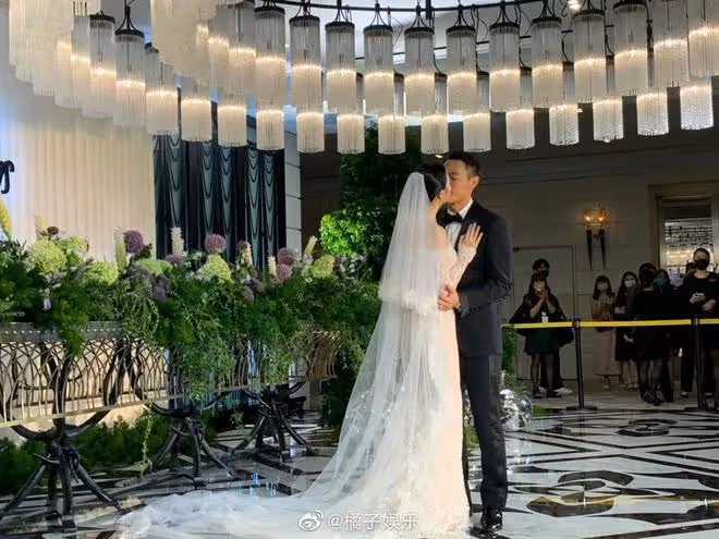 楊祐寧補辦婚禮眾港台明星參加,林心如打扮闊太,桂綸鎂罕見露面