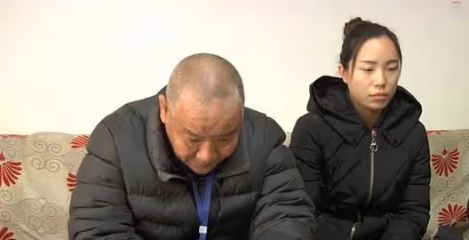 「她是個便宜貨，不敢離婚的」「媽，她已經通知我辦離婚手續了」