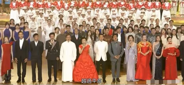 為華東地區籌款表演胸口碎大石,為汶川下跪,劉德華配得上C位