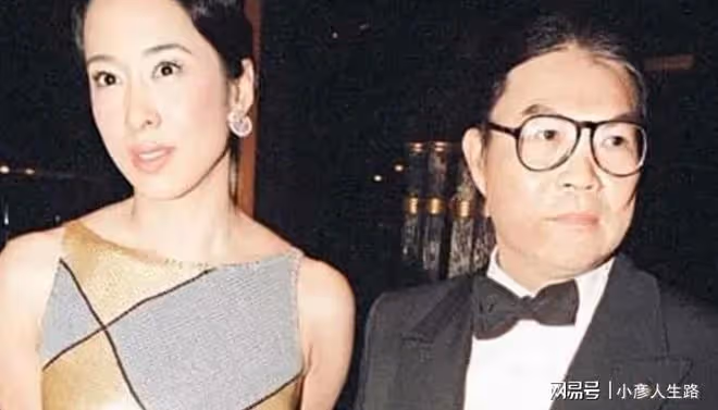 朱玲玲:19歲奪港姐冠軍,富豪3千萬娶她,婚後戴珠寶都要寫欠條