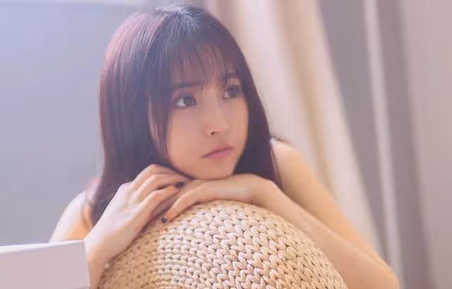 「你家反正沒兒子，多陪嫁一套房給小叔子吧」女人只回答了一個字