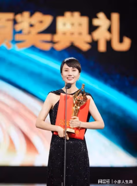 百花獎爭議大!易烊千璽15票「力壓」沈騰0票:公信力在哪裡?