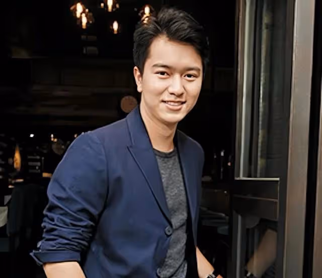 香港知名童星時隔多年復出拍戲!母親因胃癌離世,父親已另結新歡