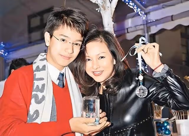 香港知名童星時隔多年復出拍戲!母親因胃癌離世,父親已另結新歡