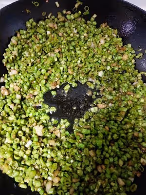 豆角肉包子