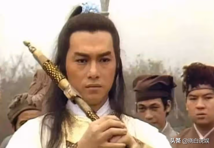 武打巨星因減肥猝逝家中!「一個月狂瘦30公斤」坐在沙發上宛若睡著 離去9天無人知曉 !