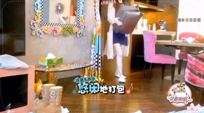 「第一女神」林志玲罕曬豪宅內景!裝修奢華大氣上檔次,進門雜物堆積如山,洗漱台太接地氣