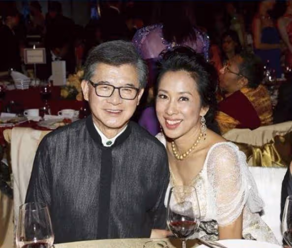 嫁香港頂級富二代!戴首飾「卻需寫欠條」給婆婆 後再嫁「百億富豪」直接獲贈一半家產