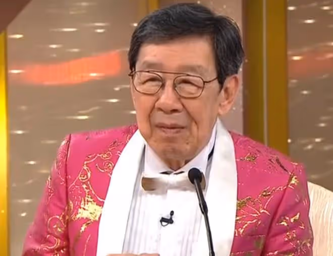 林憶蓮為乾爸胡楓慶生,56歲氣質好,與小11歲男友分手後生活低調