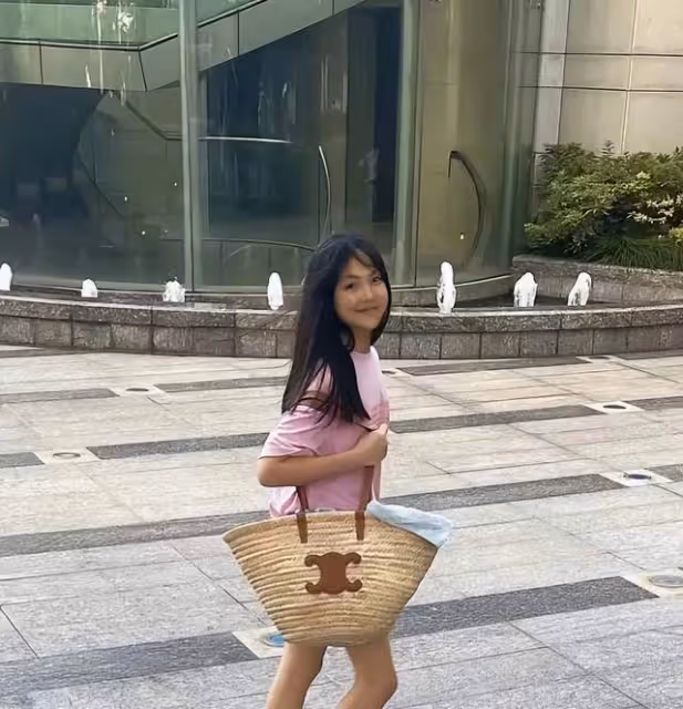 12歲王詩齡近照消瘦 顏值出眾似李湘