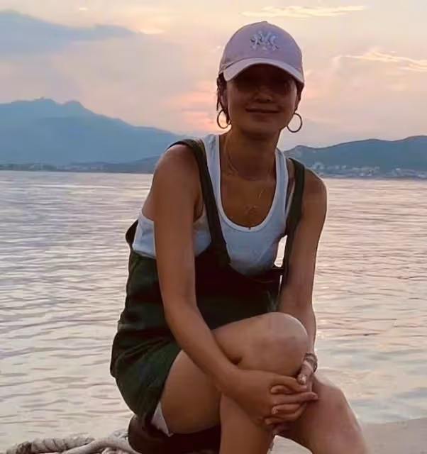 馬伊琍曬母女度假照 14歲愛馬穿泳裝身高超媽媽