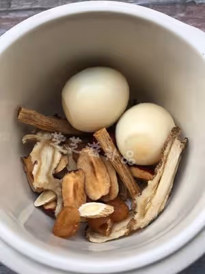 當歸燉蛋（補血補氣）