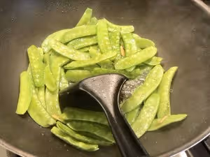 荷蘭豆炒牛肉