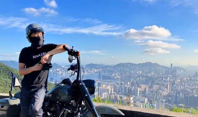 「最帥令狐沖」公開訓斥網友被贊,與車禍妻子甘苦與共,崇尚素食