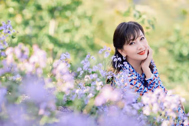 68歲女神趙雅芝曬近況!四肢纖細,上圍豐滿,三步上籃動作嫻熟