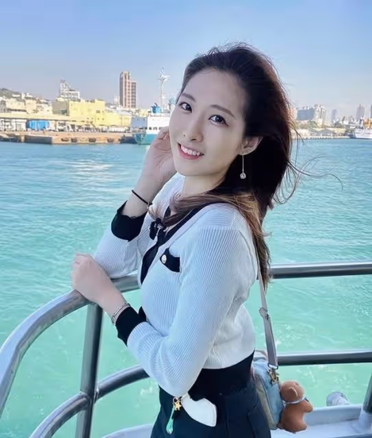 又走一個!TVB美女主持曬泳裝照突然宣布離巢,準備轉行做網紅