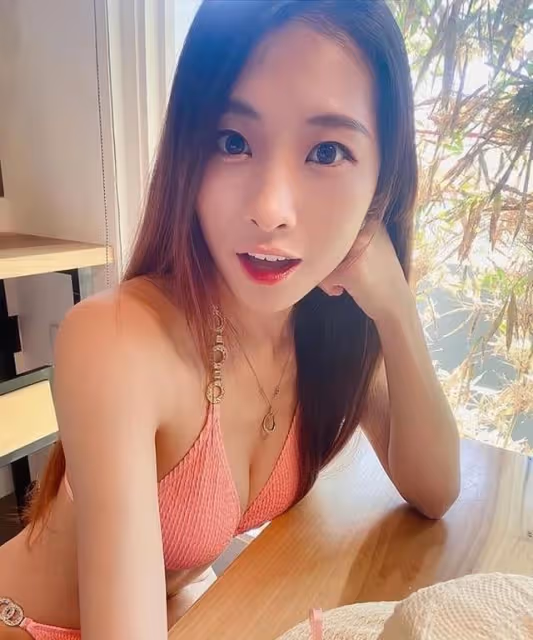 又走一個!TVB美女主持曬泳裝照突然宣布離巢,準備轉行做網紅