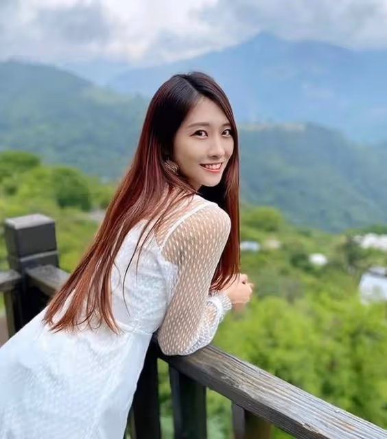 又走一個!TVB美女主持曬泳裝照突然宣布離巢,準備轉行做網紅