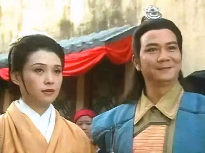 段正淳刀白鳳罕同框!72歲潘志文喝到臉紅,66歲呂有慧美貌依舊