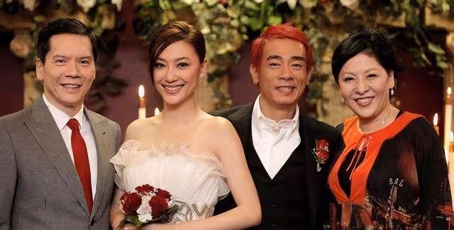 向佐「不講武德」,向太護犢子,郭碧婷的這場「賭豪」本就是敗局