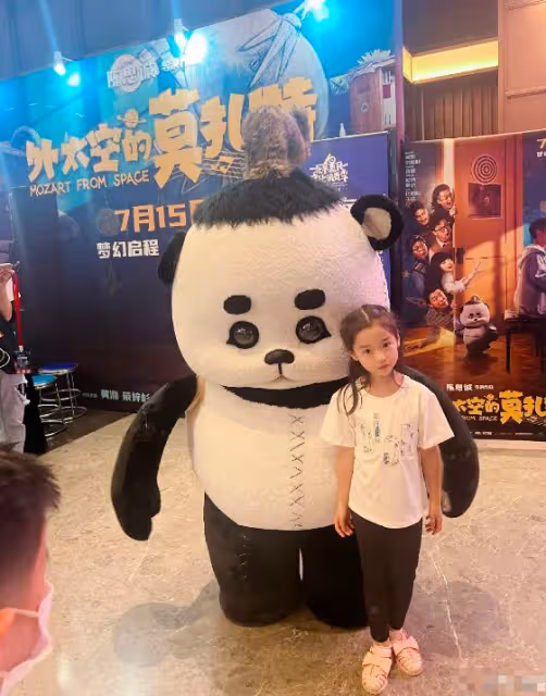 董璇恭賀陳思成,與佟麗婭一家關係微妙,閨蜜離婚不影響其中感情