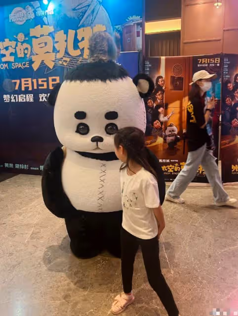 董璇恭賀陳思成,與佟麗婭一家關係微妙,閨蜜離婚不影響其中感情
