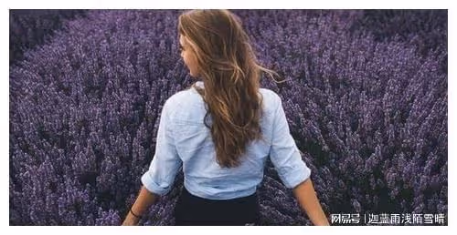 「兒子,把那個好吃懶做的女人離了吧」「離了,你養我?」