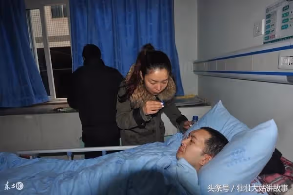 離婚半年,前夫住院我過去照顧,情人節我提出復婚,他的回答我後悔了