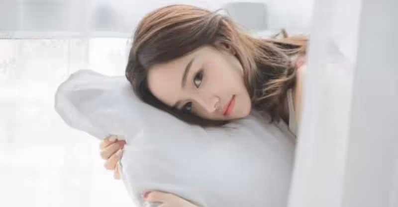 丈夫無意發現鄰居竟是妻子男閨蜜，怒提離婚：「燈下黑玩10年了」