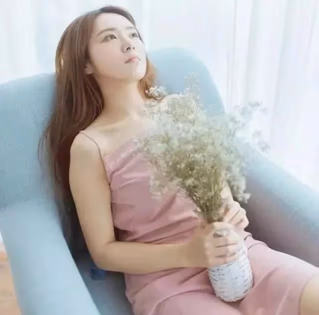 兒子再婚,母親讓女兒給2萬禮金!女兒:憑什麼?我結婚哥就給1000