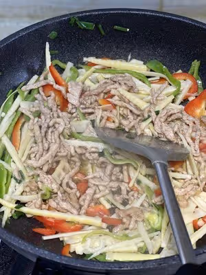 鮮嫩爽口的竹筍滑肉絲