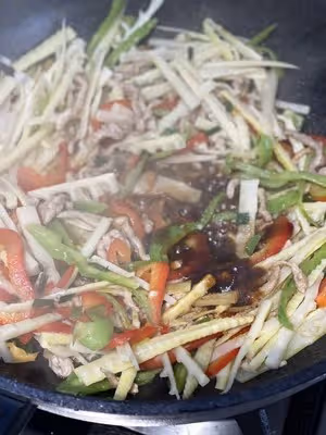 鮮嫩爽口的竹筍滑肉絲