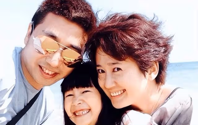 沙寶亮官宣與戴笑盈戀情 曬照表白