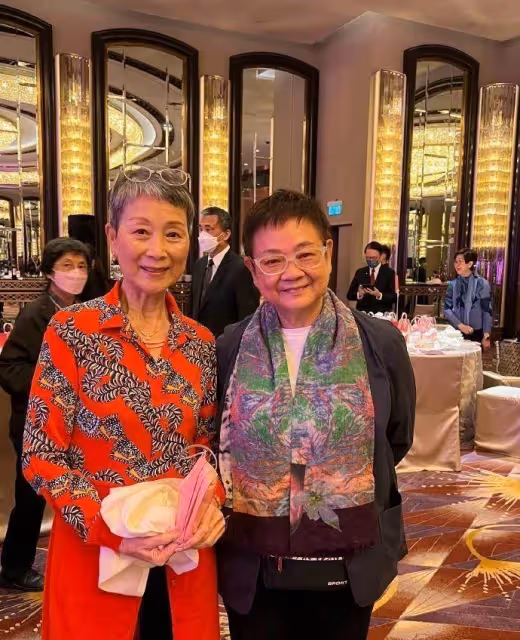 眾多老牌港星齊聚生日派對!汪明荃夫婦現身,71歲劉緯民仍顯凍齡
