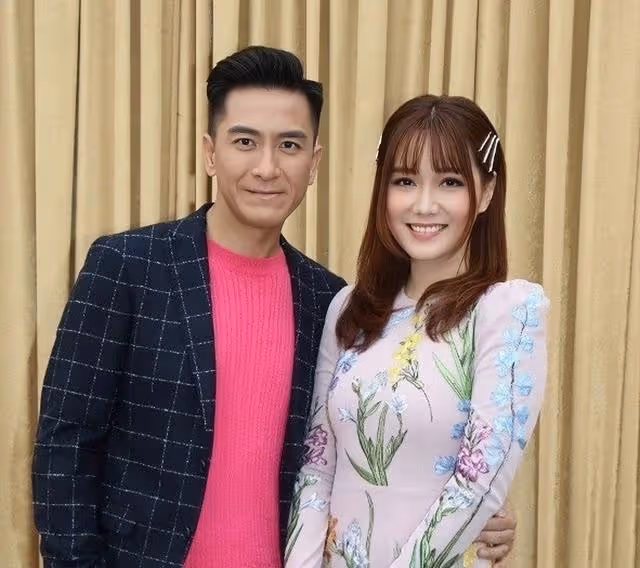 恭喜!TVB知名男星鬆口承認與女友同居,兩人多次被曝出結婚傳聞