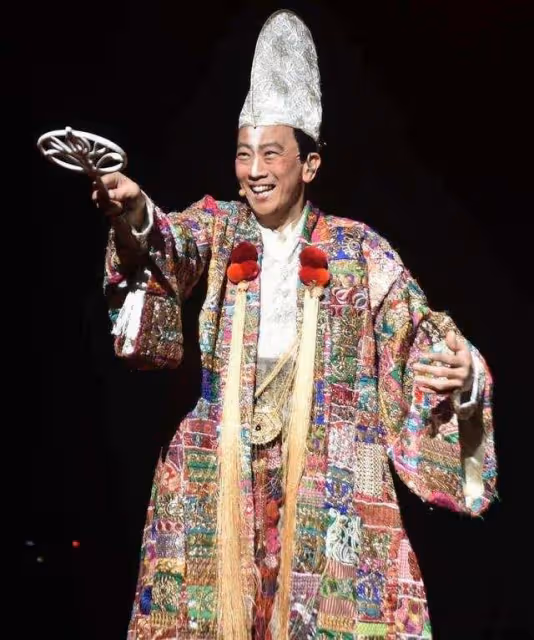 突發！67歲知名港星被曝確診，曾是TVB藝人導師，主持節目遭停播