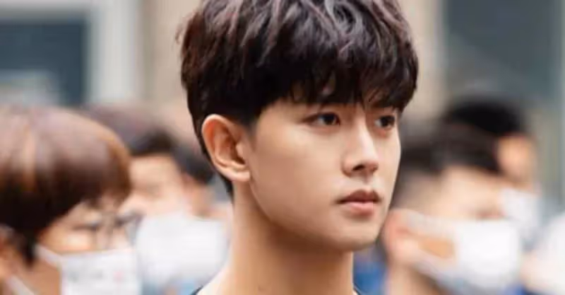 33歲任嘉倫近況曝光，時隔16年實現夢想，不愧是正能量代表_動態_明星_感覺