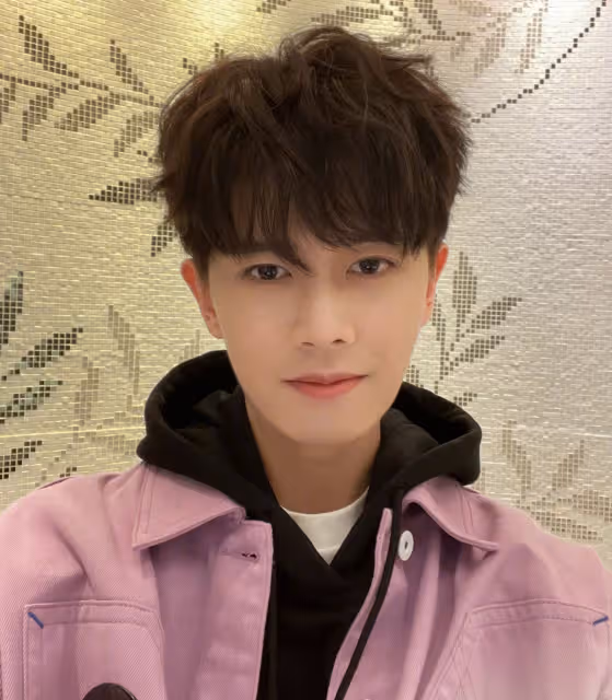 33歲任嘉倫近況曝光,時隔16年實現夢想,不愧是正能量代表_動態_明星_感覺