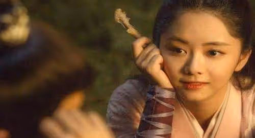 錦衣之下:為何特效不好?譚松韻說出原因,跟陸繹大人有關_衣服_電視劇_錢都花