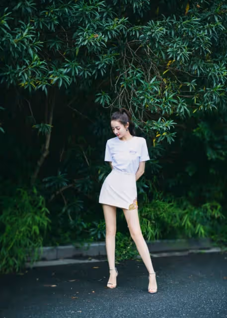 迪麗熱巴獲最佳女演員提名!網傳肖戰和迪麗熱巴將合演「甜寵劇」,男女主角堪稱「顏值頂配」粉絲超興奮!